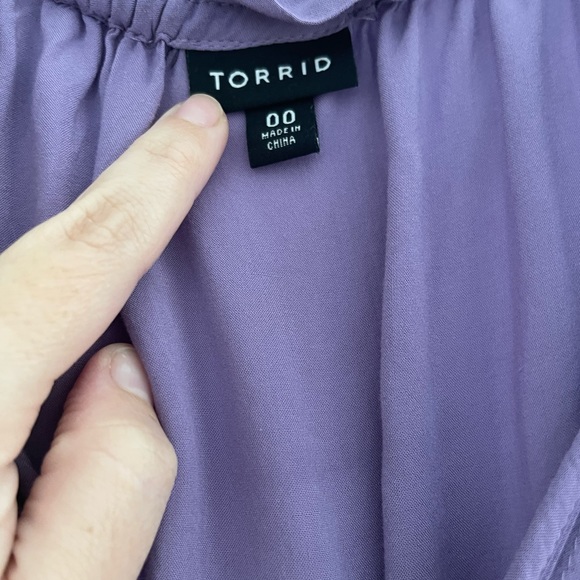 Torrid Lavender Challis Pintuck Tank Top 00 - Picture 5 of 7